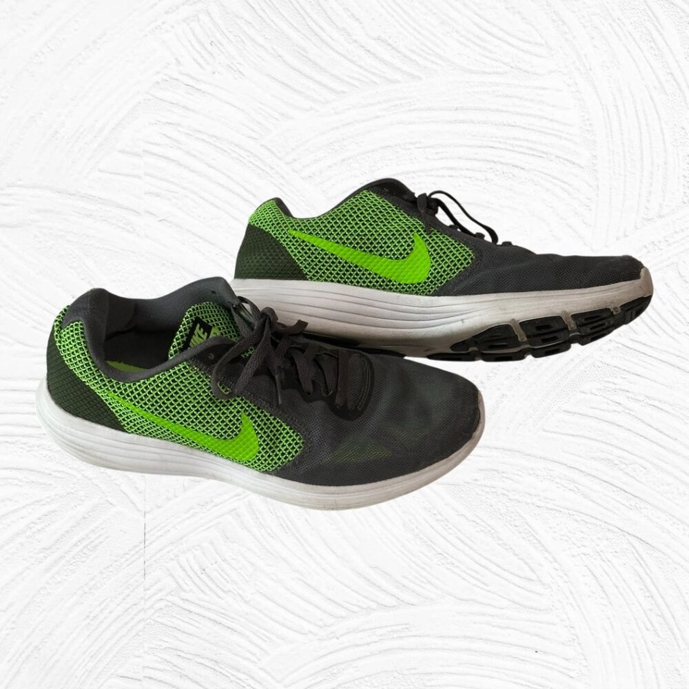 Nike Mens Revolution 3 Gray Green Running Shoes 819300-005 Size 10.5